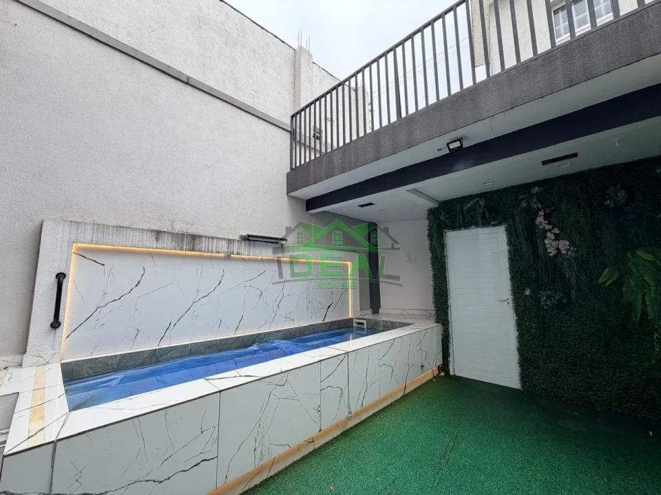 Sobrado Triplex com Pé-Direito Alto, Escritório e Terraço Gourmet no Alto da Lapa