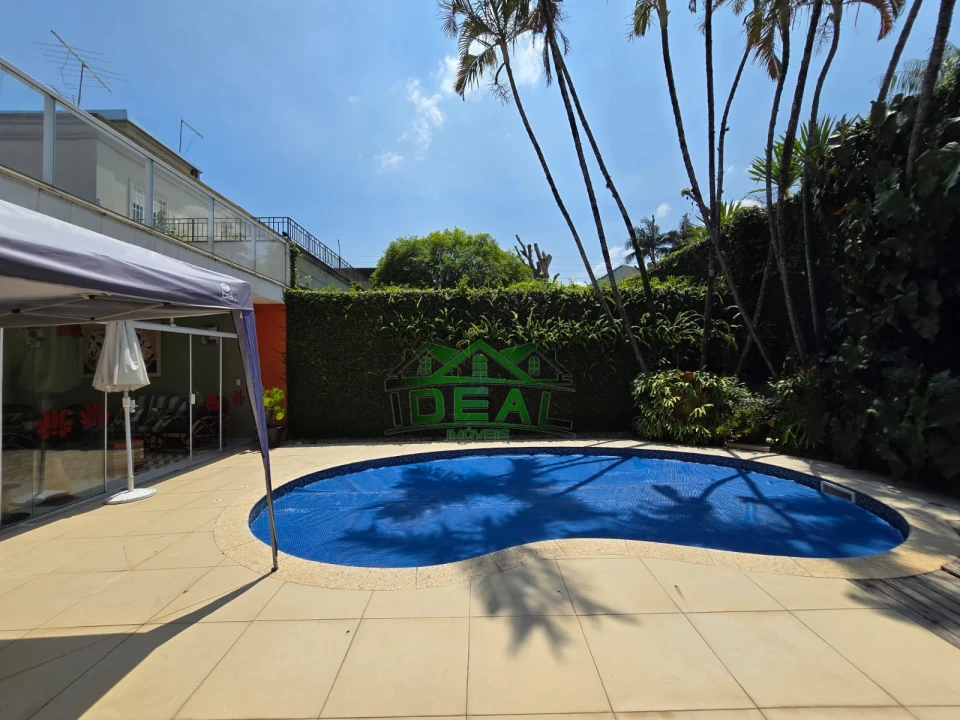 Casa Térrea para Venda no Alto de Pinheiros, 4 Dorms, 2 Suítes e 6 Vagas