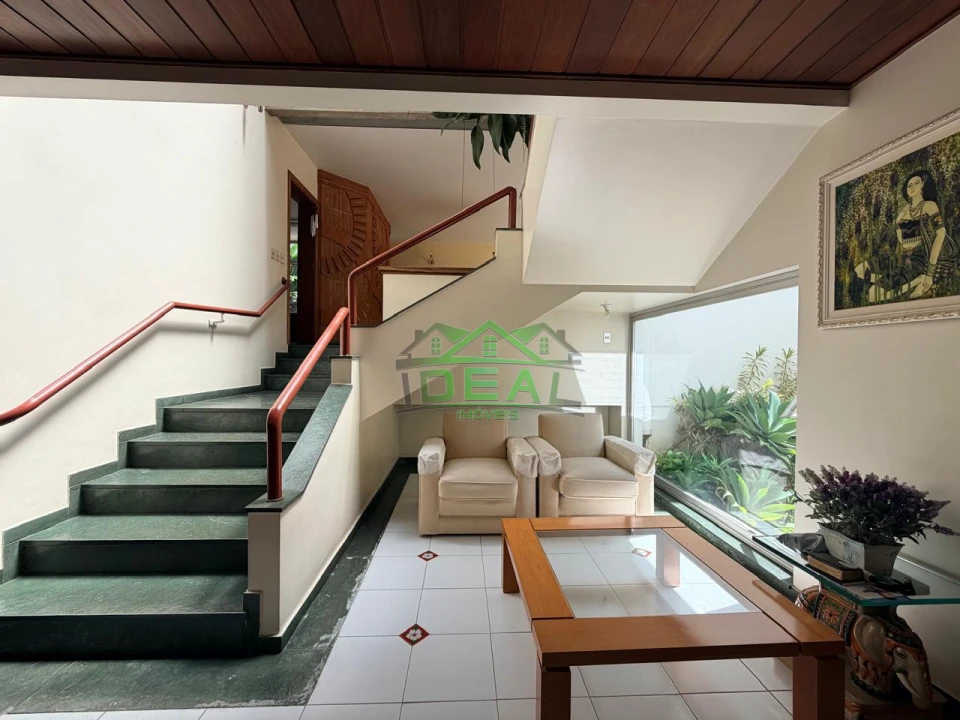 Imagens do imóveis Espaçoso Sobrado para Venda no Alto da Lapa, 4 suítes, 6 Banheiros e 6 Vagas