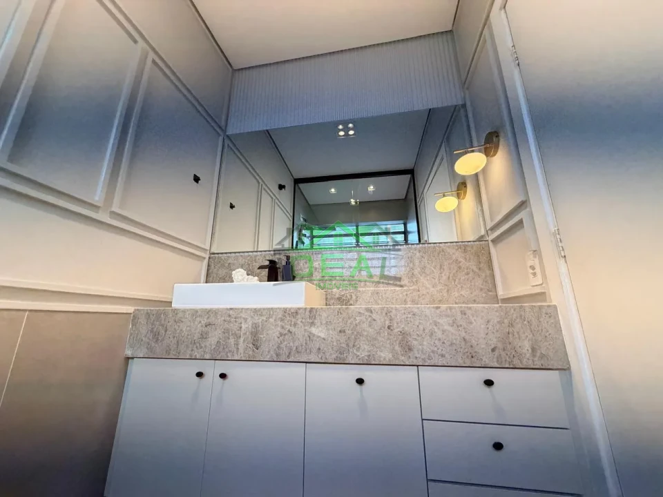 Casa Térrea para Venda na Lapa, 3 dorm(s), 3 suite(s), 4 vaga(s), 276 m²AC e 592AT