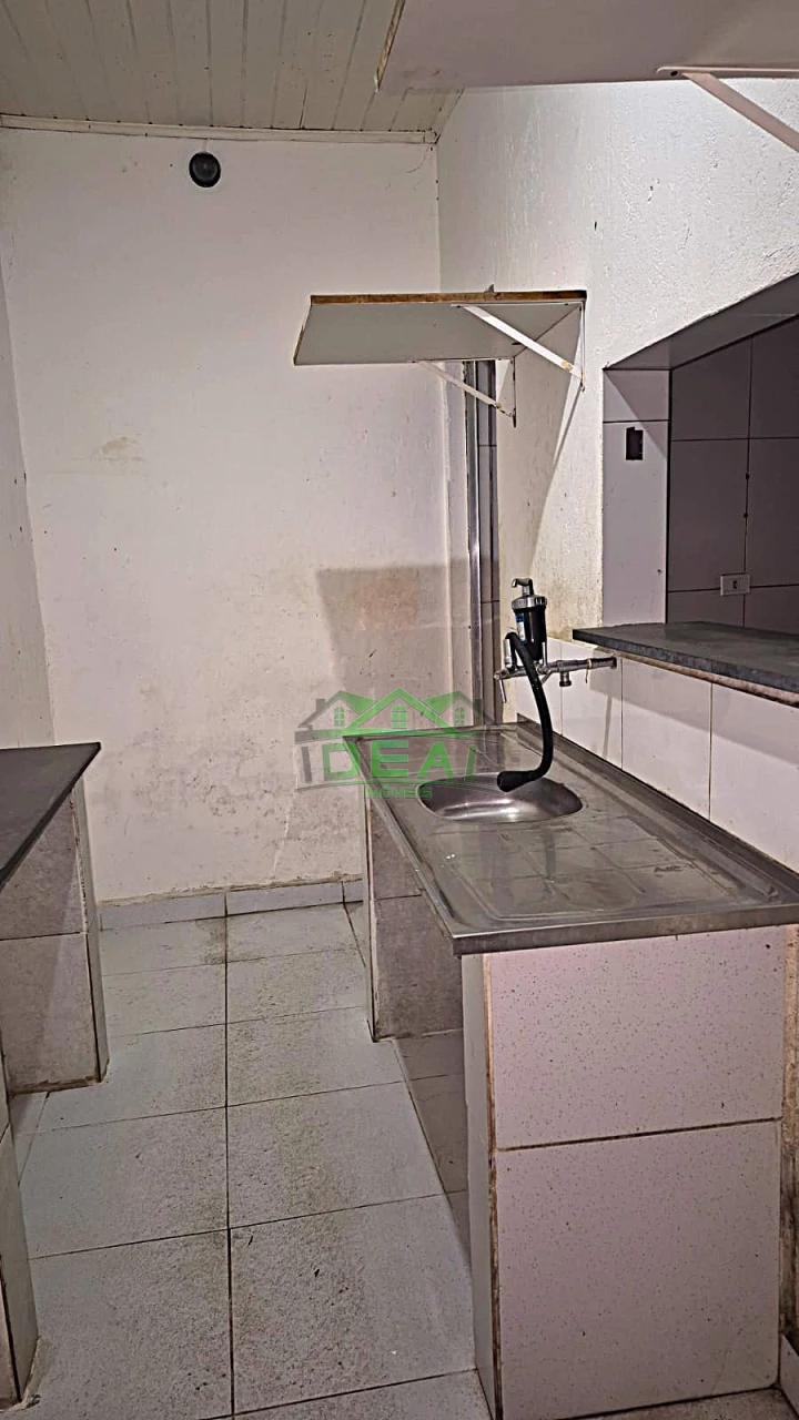 Salão Comercial para Restaurante, Cabelereiro, para Locação em Alto Pinheiros, 225m²