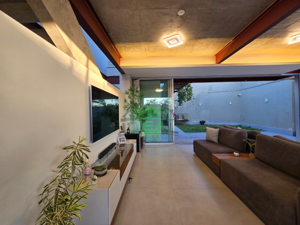 Nova casa de arquiteto à venda no Alto da Lapa!