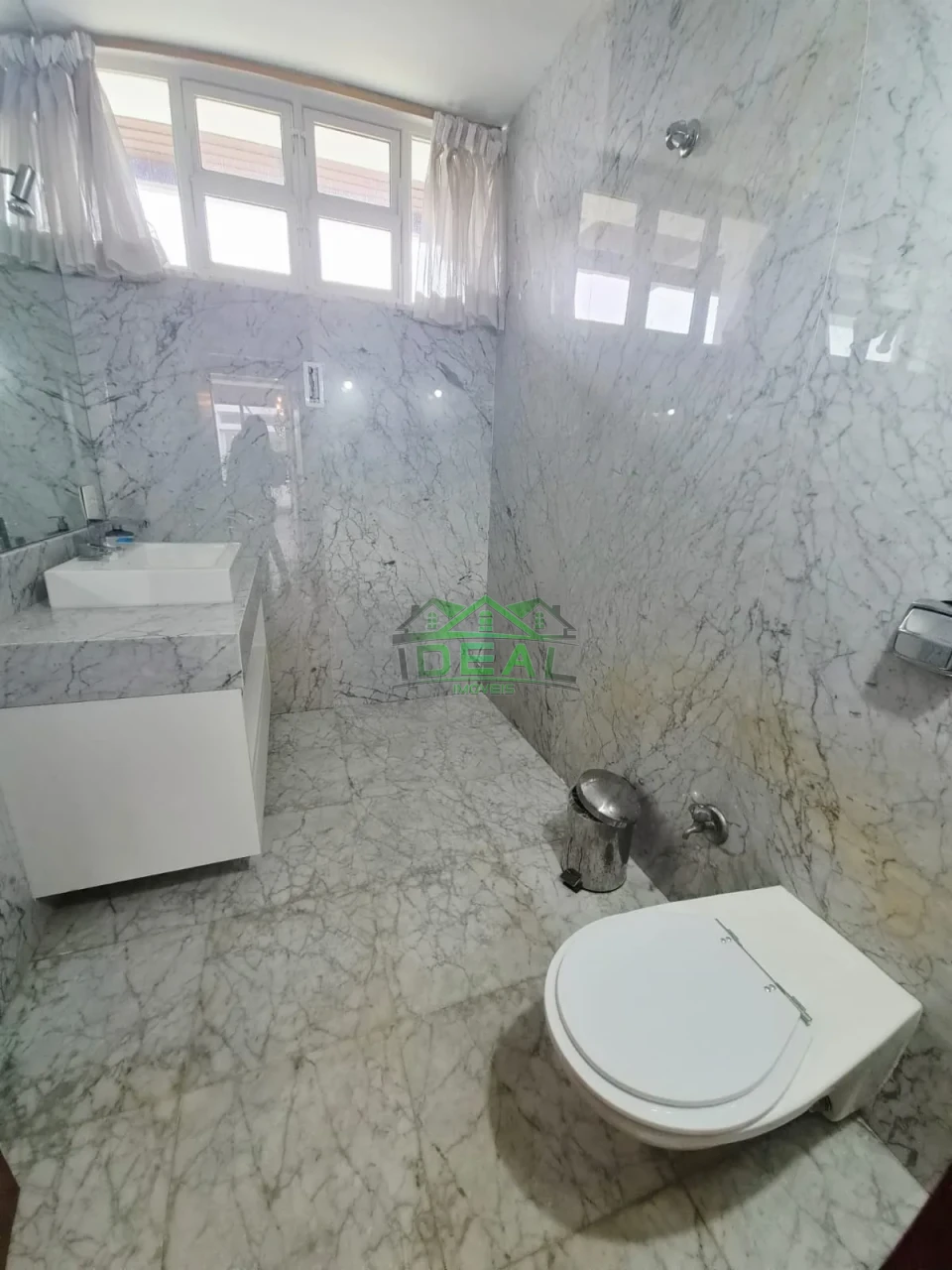 Imagens do imóveis Mansão para Venda Alto da Lapa, com 1.739 metros de terreno