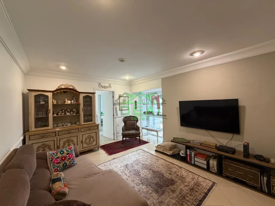 Imagens do imóveis Incomparavel Casa na Vila Madalena, 5 Suítes, 4 Vagas, Quintal e Churrasqueira