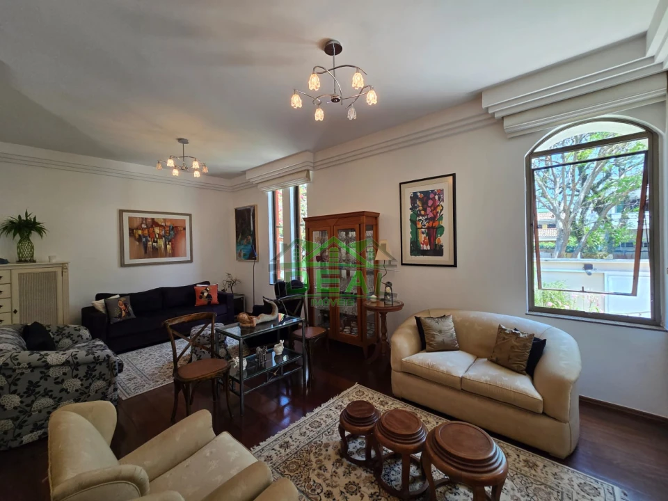 Casa Térrea para Venda no Alto de Pinheiros, 4 Dorms, 2 Suítes e 6 Vagas