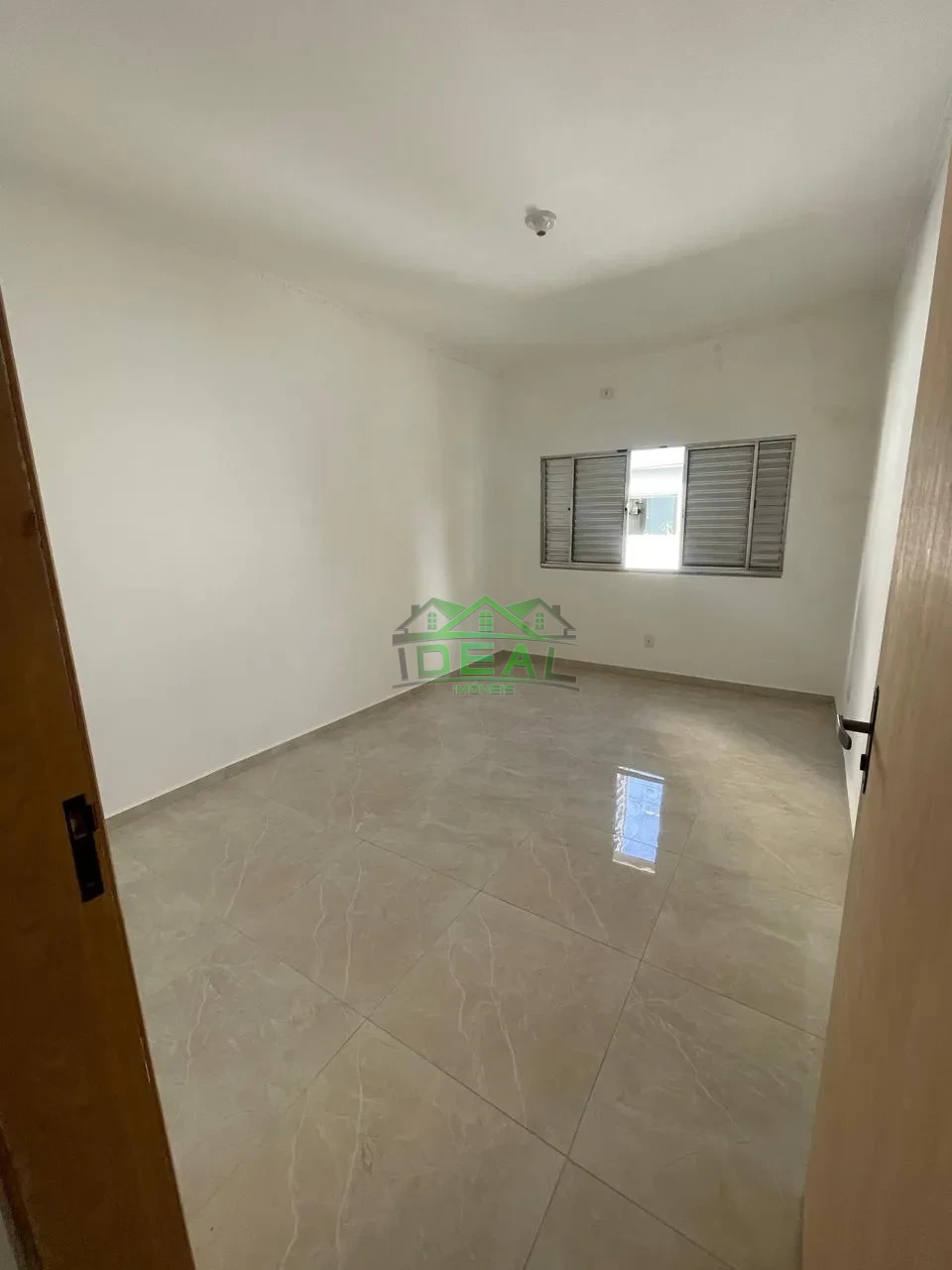 Conjunto Comercial Para Locação na Vila Leopoldina | 4 Dormitórios, Recepção e Área Aberta