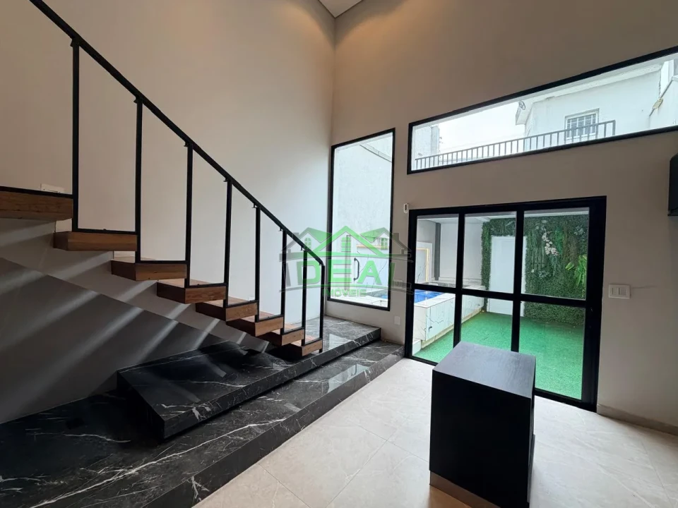 Sobrado Triplex com Pé-Direito Alto, Escritório e Terraço Gourmet no Alto da Lapa