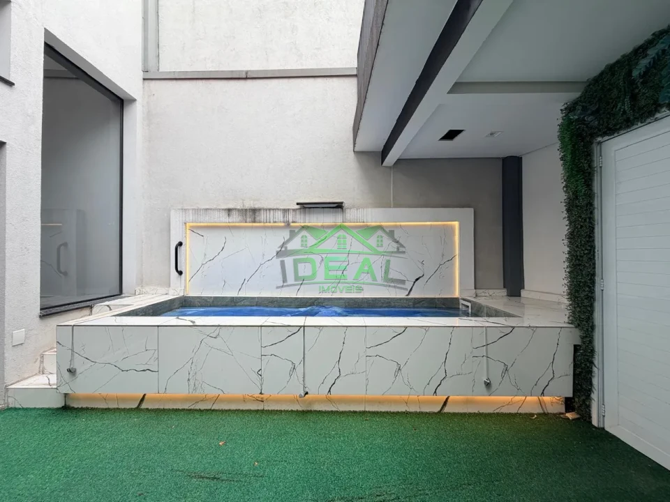 Sobrado Triplex com Pé-Direito Alto, Escritório e Terraço Gourmet no Alto da Lapa