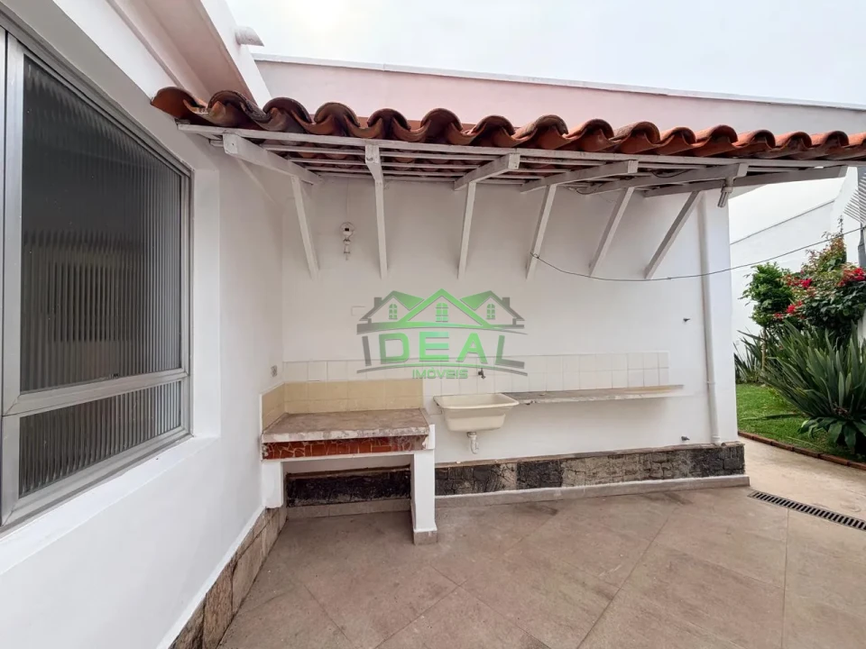 Imagens do imóveis Casa Térrea para Locação no Alto da Lapa, Rua Tranquila e Arborizada
