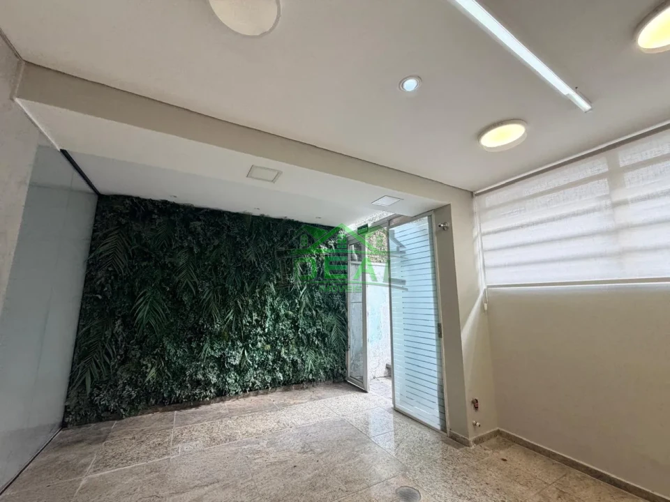 Imagens do imóveis Sobrado Comercial de Alto Padrão para Locação | 425m² | Estrutura Versátil para Clínicas, Laboratórios, Escolas e Serviços