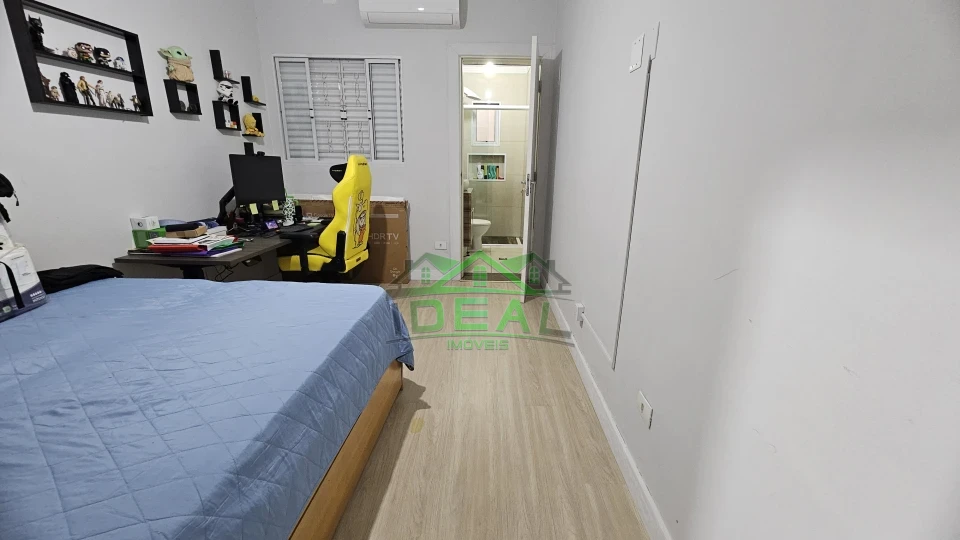 Imagens do imóveis Venda Casa Térrea no Alto da Lapa, 3 suítes, 3 vagas, 386m²