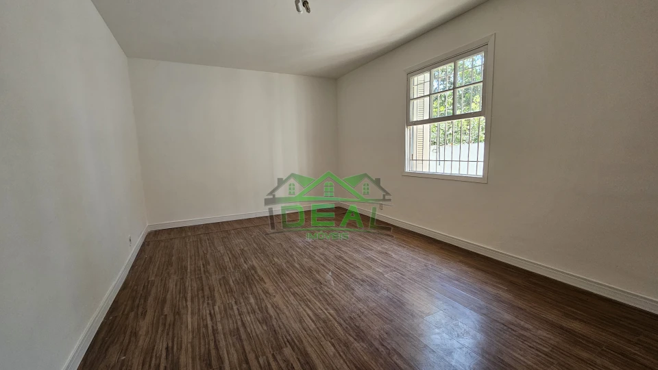 Casa Térrea para Locação no Alto da Lapa, 3 dorms, 1 suite, 5 vagas, 270 m²