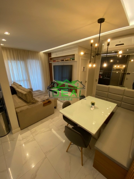 Apartamento (Apartamento Padrão) para Venda, 2 dorm(s), 1 suite(s), 1 vaga(s), 61 m²
