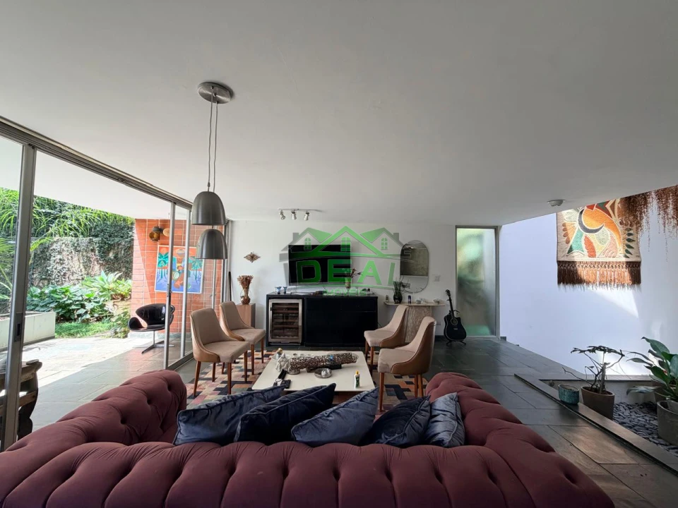 Imagens do imóveis Casa de Arquiteto para Aluguel no Boaçava, 4 dorm, 2 suites e 6 vagas