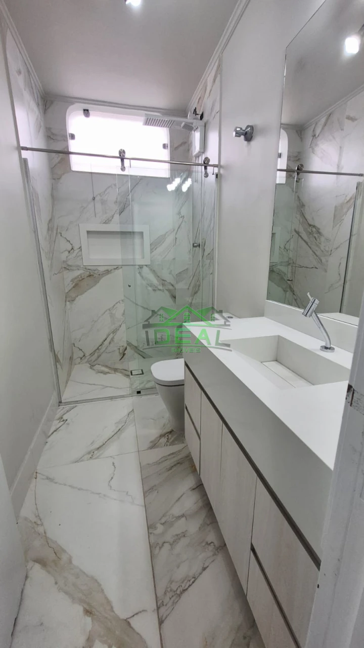 Imagens do imóveis Excelente Casa Térrea , Totalmente Reformada, 3 Suítes,4 vagas