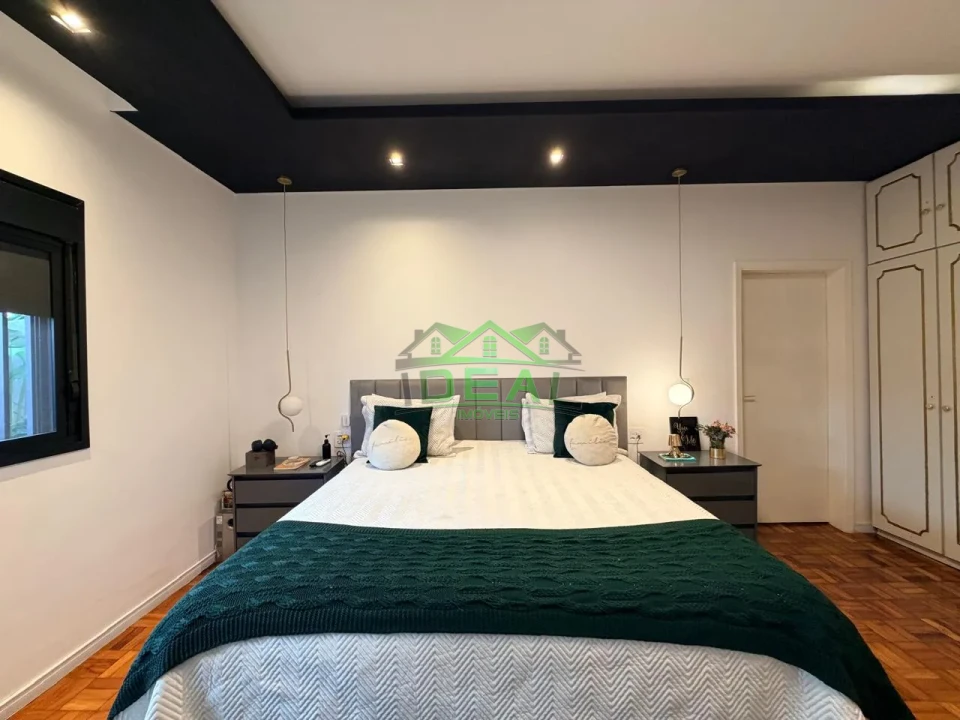 Casa Térrea para Venda na Lapa, 3 dorm(s), 3 suite(s), 4 vaga(s), 276 m²AC e 592AT