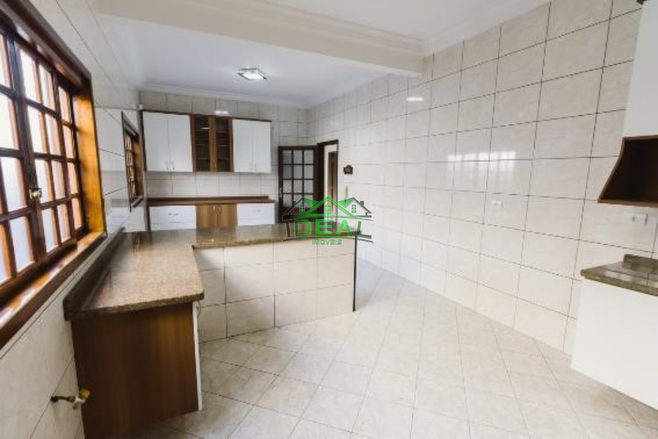 Casa térrea com 3 domitórios , 3 suíte, 5 vagas, 340 m, 627 m Imagens do imóveis Casa térrea com 3 domitórios , 3 suíte, 5 vagas, 340 m, 627 m
