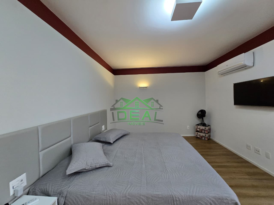 Nova casa de arquiteto à venda no Alto da Lapa!