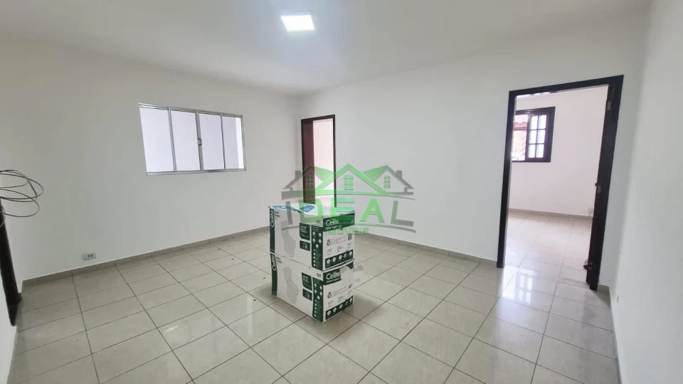 Imagens do imóveis Casa a venda com 2 dormitórios, sendo um suíte, parte inferior com 2 dormitórios,5 vagas de garagem