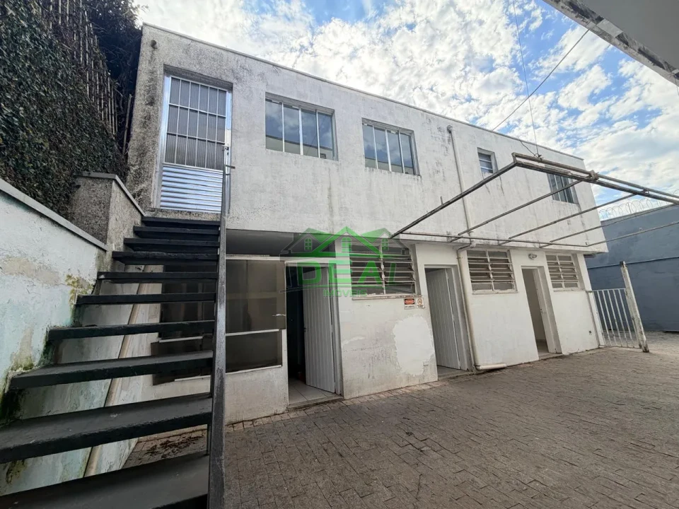 Imagens do imóveis Sobrado Comercial de Alto Padrão para Locação | 425m² | Estrutura Versátil para Clínicas, Laboratórios, Escolas e Serviços