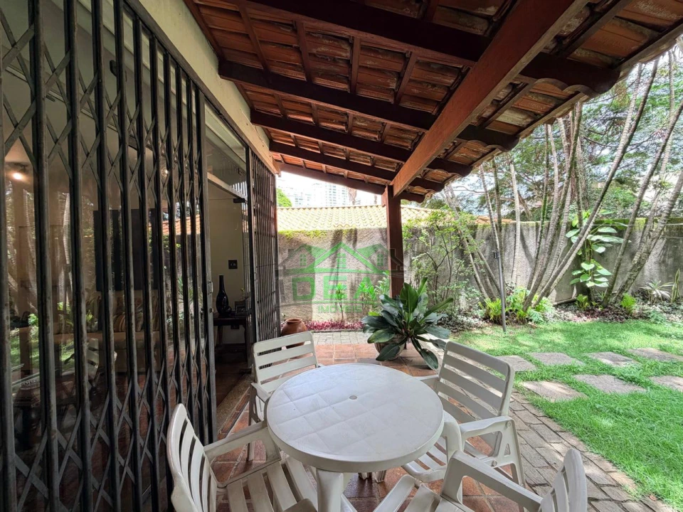 Casa para Venda no Alto da Lapa, 4 Dorm sendo 2 Suítes, 5 Banheiros