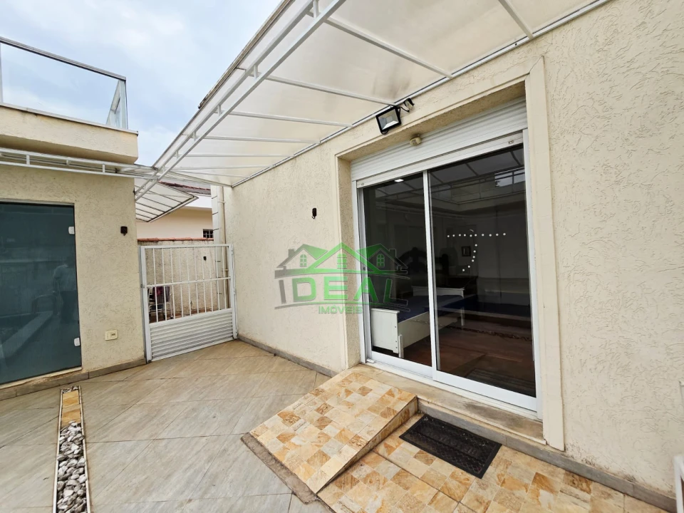 Casa Térrea Reformada na City Lapa, 4 Suítes, 6 Vagas, Piscina e Churrasqueira
