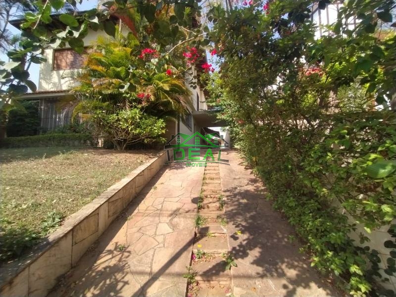 Casa (Sobrado) para Venda, 3 dorm(s), 1 suite(s), 6 vaga(s), 290 m²