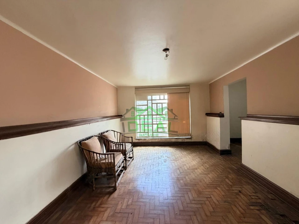 Sobrado para Venda no bairro Alto da Lapa, 3 dorm, 1 suíte, 4 vagas, 180 m