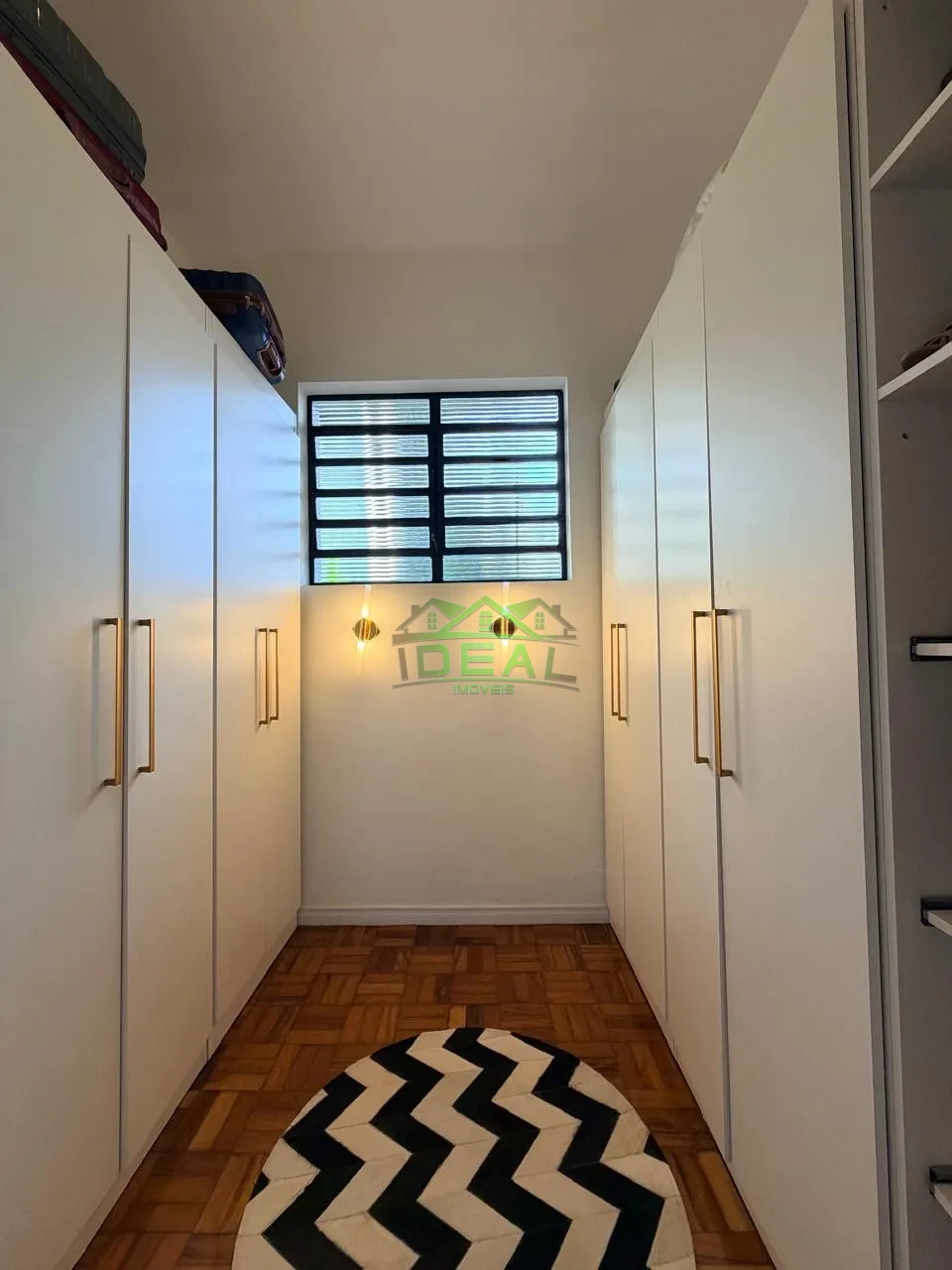Casa Térrea para Venda na Lapa, 3 dorm(s), 3 suite(s), 4 vaga(s), 276 m²AC e 592AT
