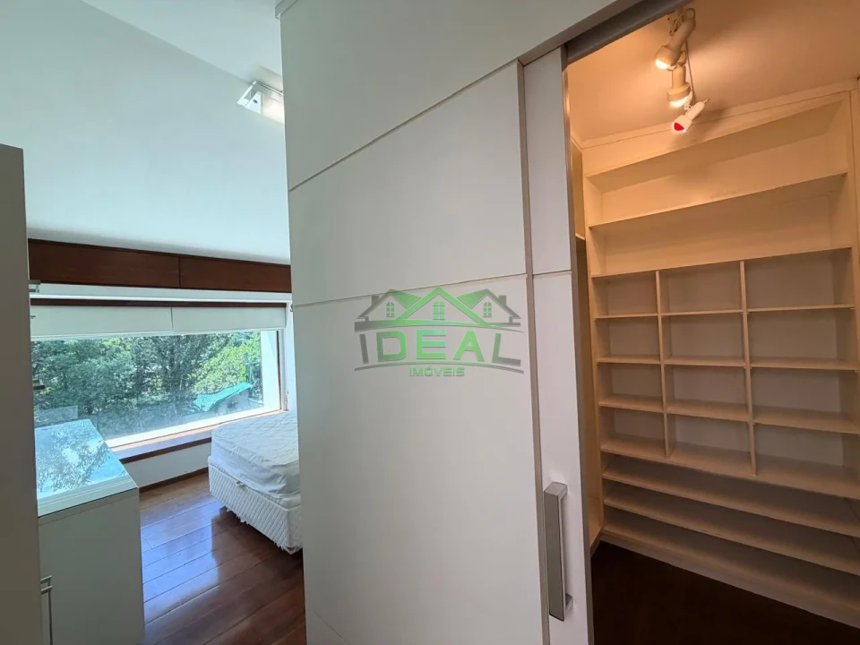 Imagens do imóveis Linda Casa de Arquiteto para Venda no Alto da Lapa, Espaço Gourmet e Piscina