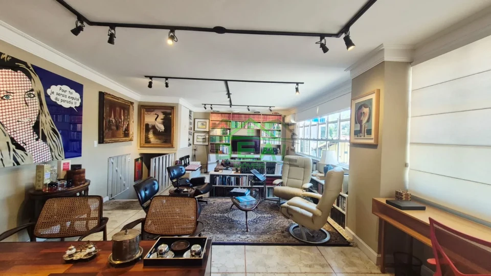 Imagens do imóveis Linda Casa com 4 suítes,6 vagas de garagem . Lazer completo