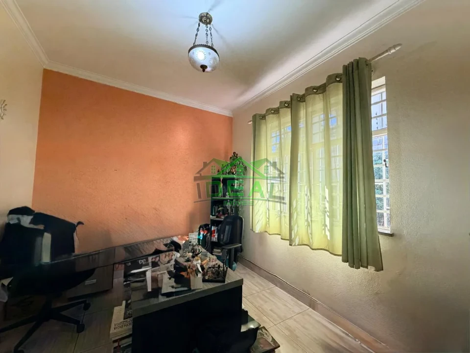 Casa Térrea para Venda no Alto da Lapa, Muito Quintal!
