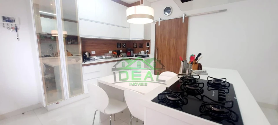 Casa Térrea para Venda no Alto da Lapa, Totalmente Reformada!
