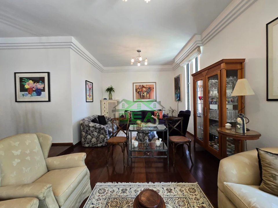 Casa Térrea para Venda no Alto de Pinheiros, 4 Dorms, 2 Suítes e 6 Vagas