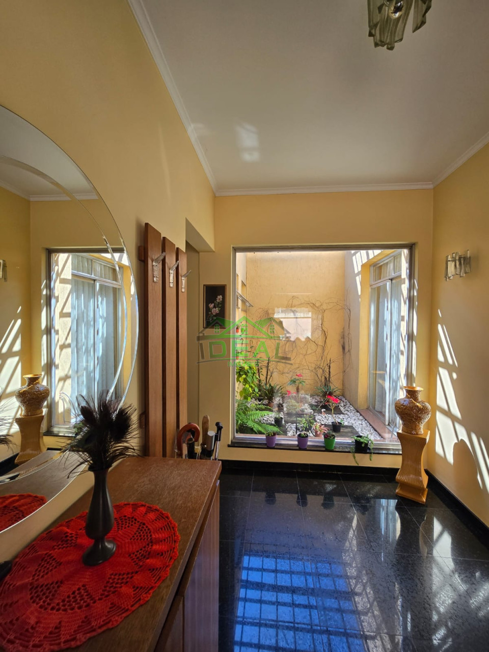 Casa à venda no Alto da Lapa, com possibilidade de uso residencial e comercial
