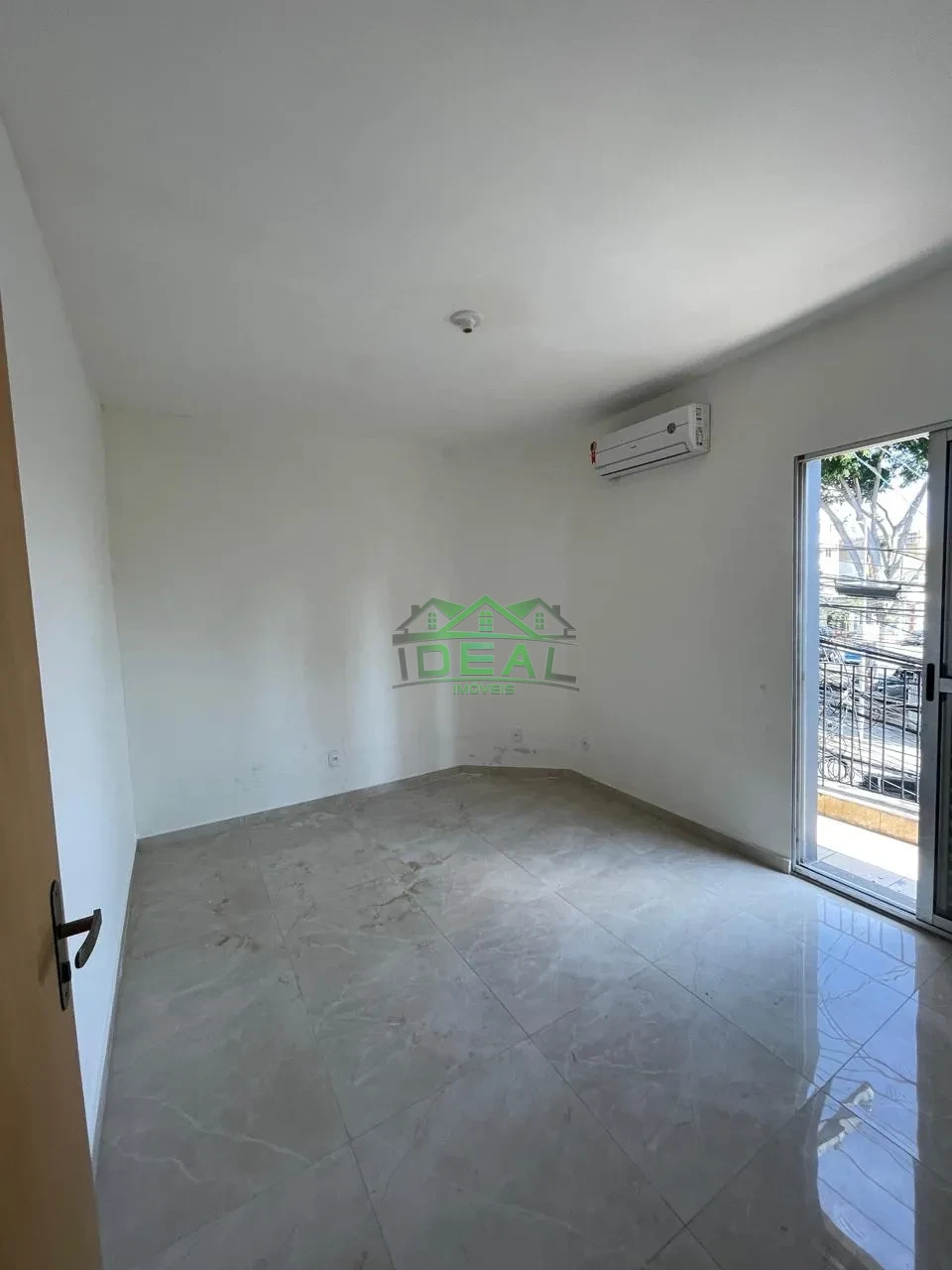 Conjunto Comercial Para Locação na Vila Leopoldina | 4 Dormitórios, Recepção e Área Aberta
