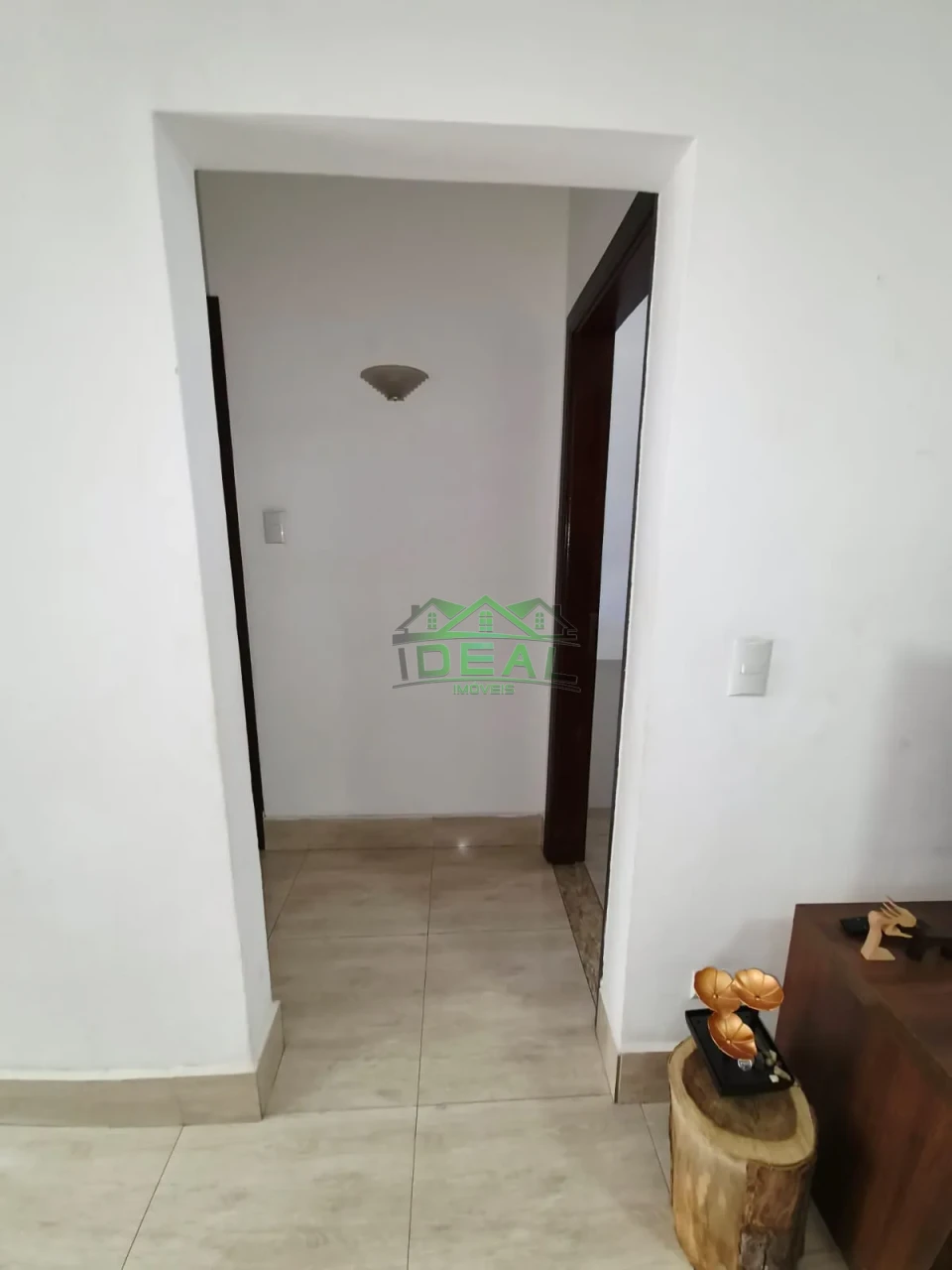 Casa Térrea a Venda- 4 Dormitórios sendo 1 suíte-2 vagas de garagem