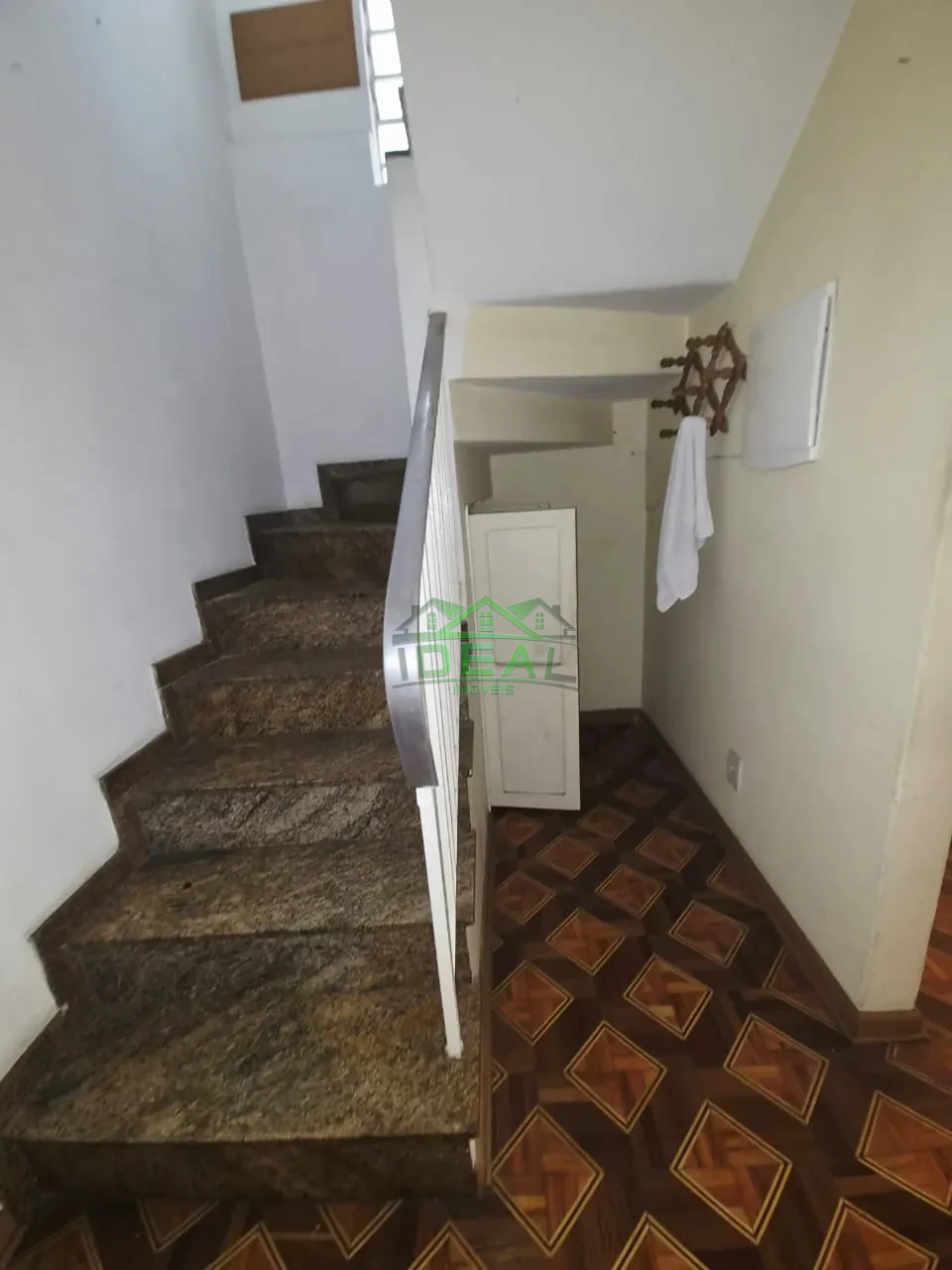 Sobrado para locação , 3 dormitórios sendo 1 Suíte, 2 vagas