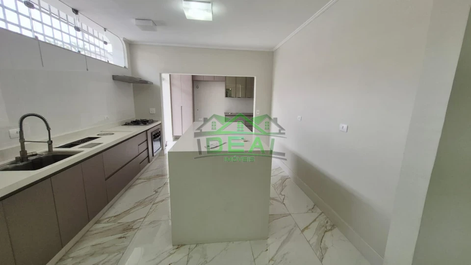 Imagens do imóveis Excelente Casa Térrea , Totalmente Reformada, 3 Suítes,4 vagas