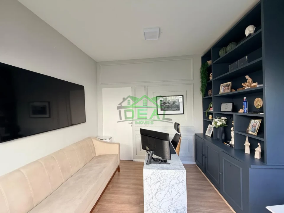 Casa Térrea para Venda na Lapa, 3 dorm(s), 3 suite(s), 4 vaga(s), 276 m²AC e 592AT