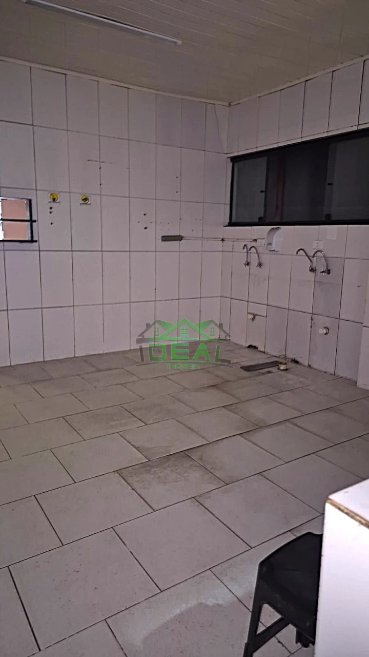 Salão Comercial para Restaurante, Cabelereiro, para Locação em Alto Pinheiros, 225m²