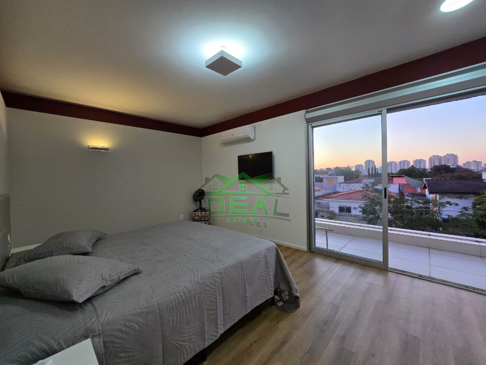 Nova casa de arquiteto à venda no Alto da Lapa!