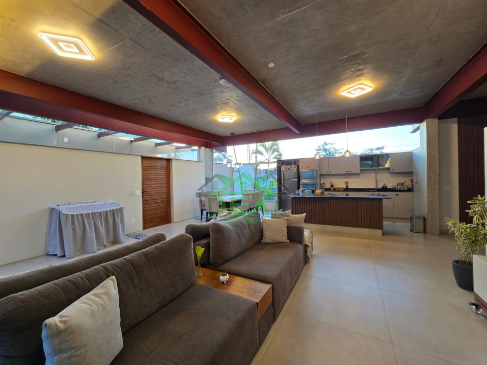 Nova casa de arquiteto à venda no Alto da Lapa!