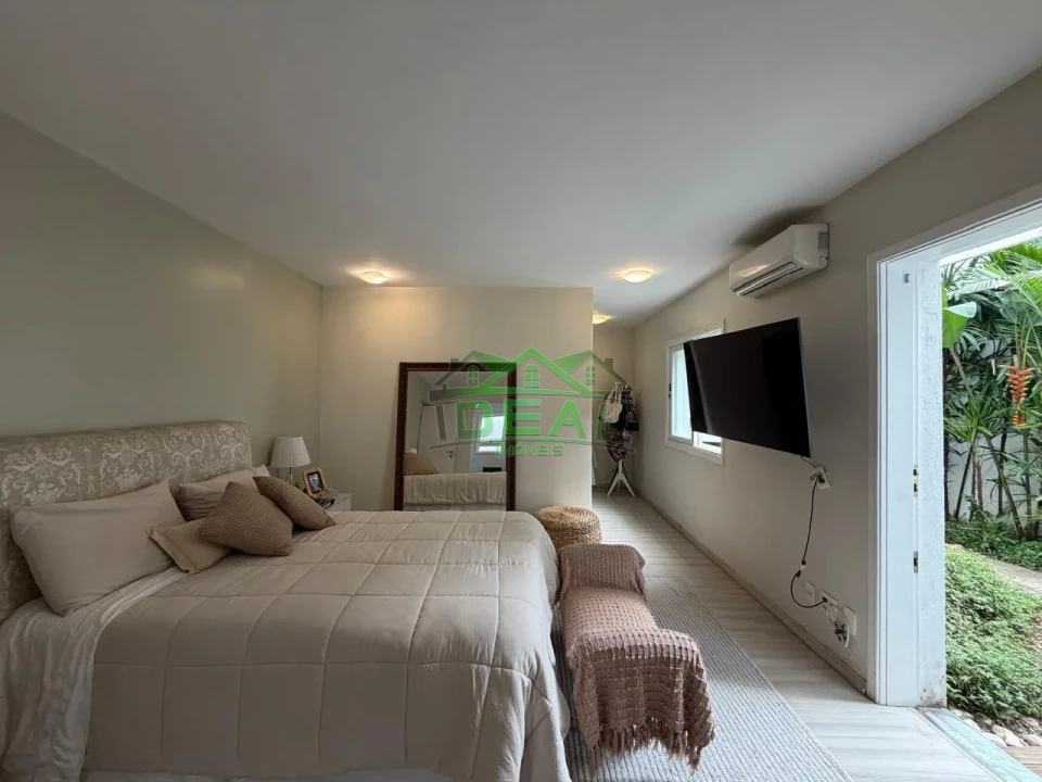 Imagens do imóveis Incomparavel Casa na Vila Madalena, 5 Suítes, 4 Vagas, Quintal e Churrasqueira