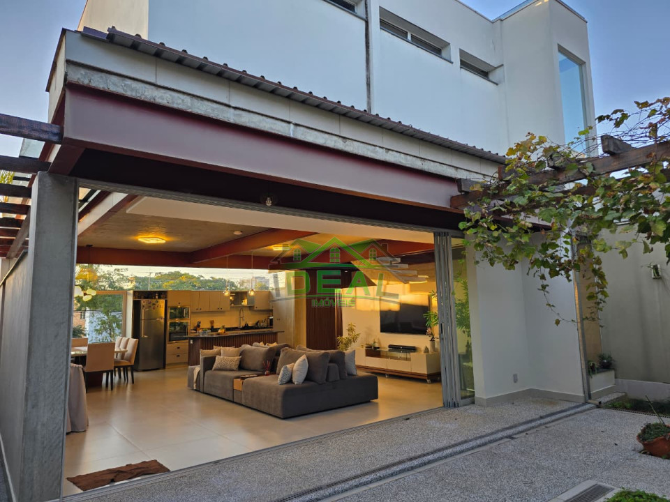 Nova casa de arquiteto à venda no Alto da Lapa!