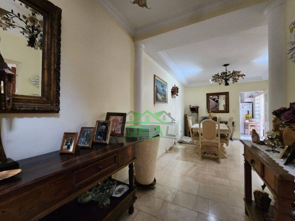 Venda Casa no Sumaré, 2 dorm, 2 suítes, 2 vagas, 160m²