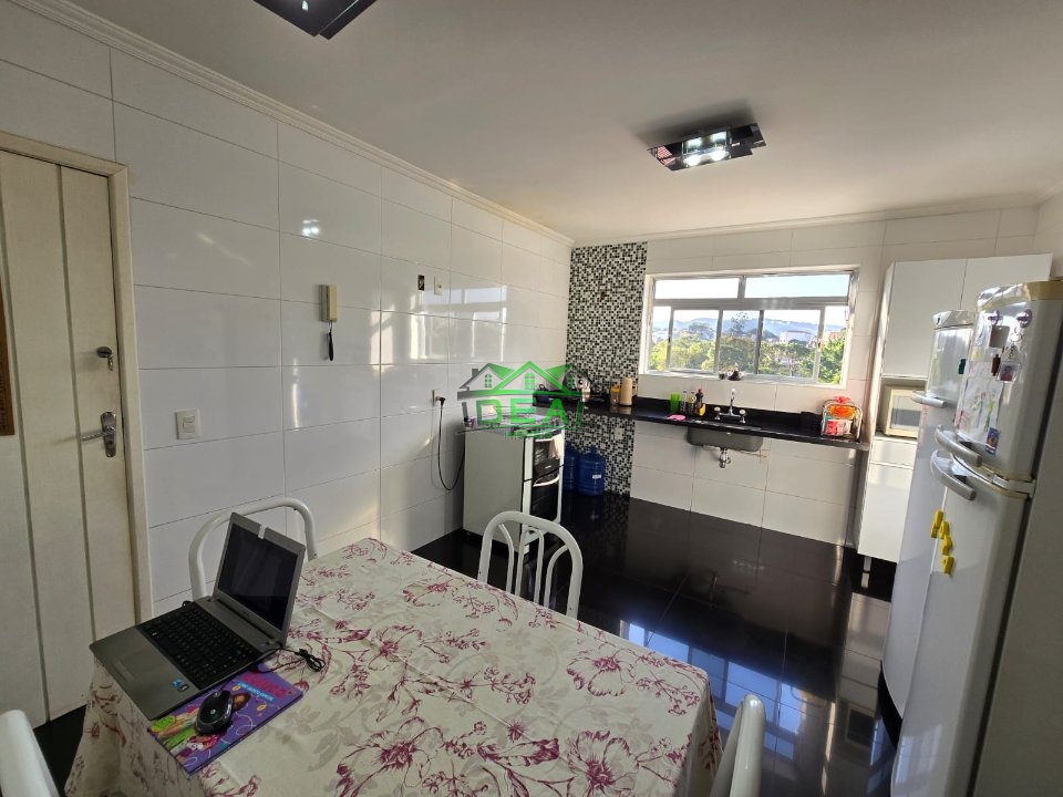 Sobrado para Venda na Vila Barreto, 2 Casas, 6 dorm(s), 1 suite(s), 3 vaga(s), 360 m² Imagens do imóveis Sobrado para Venda na Vila Barreto, 2 Casas, 6 dorm(s), 1 suite(s), 3 vaga(s), 360 m²