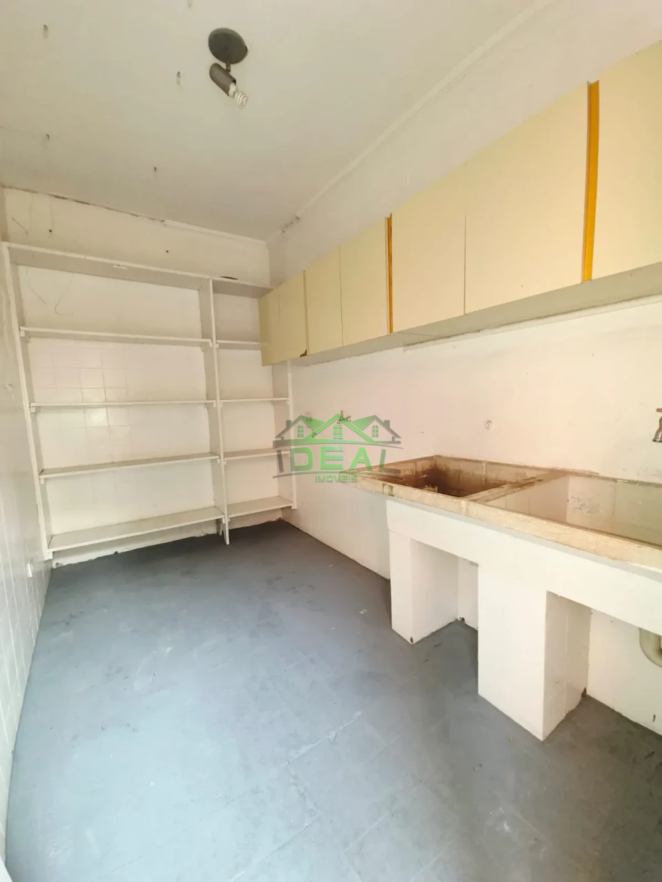 Imagens do imóveis Casa para locação, com 3 dormitórios, 2 vagas, Próximo ao MC DONALDS , na Cerro Corá