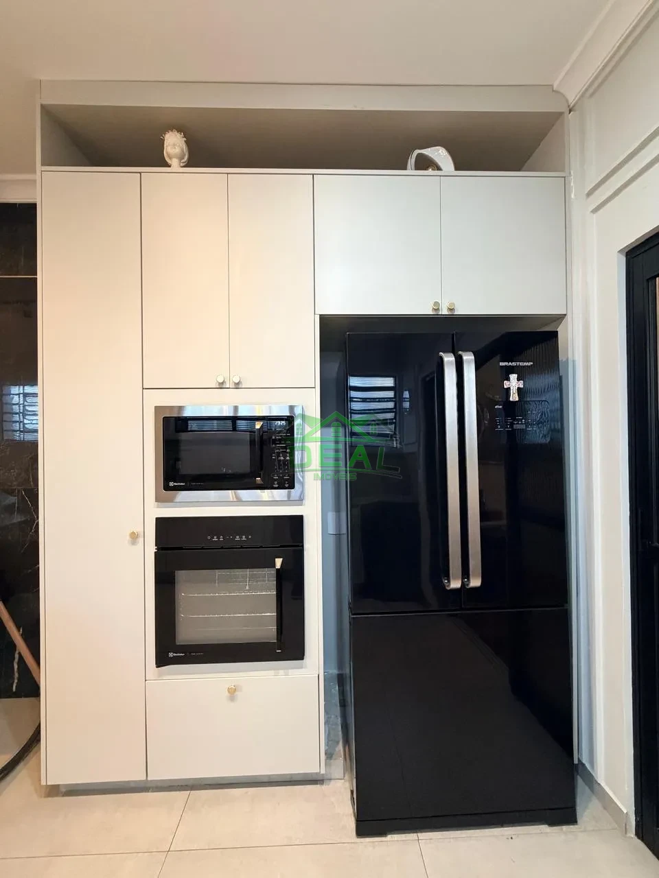 Casa Térrea para Venda na Lapa, 3 dorm(s), 3 suite(s), 4 vaga(s), 276 m²AC e 592AT