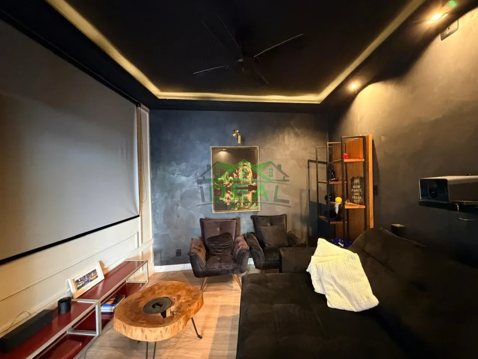 Casa Térrea para Venda na Lapa, 3 dorm(s), 3 suite(s), 4 vaga(s), 276 m²AC e 592AT